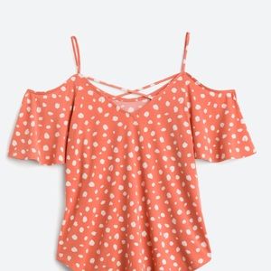 Valette Back Detail cold shoulder knit top. Gently used size is XL Peach color